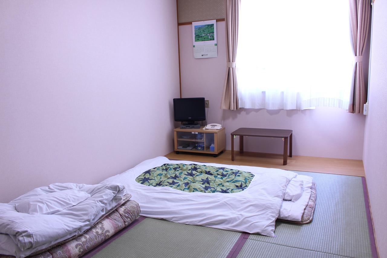 Fuji-Shi Business Hotel Furuiya Ryokan Fuji  Eksteriør bilde